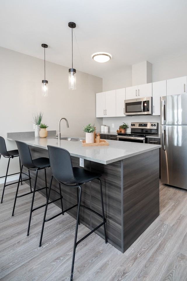 Latitude 49 at Sage Creek - Photo 7 of 47