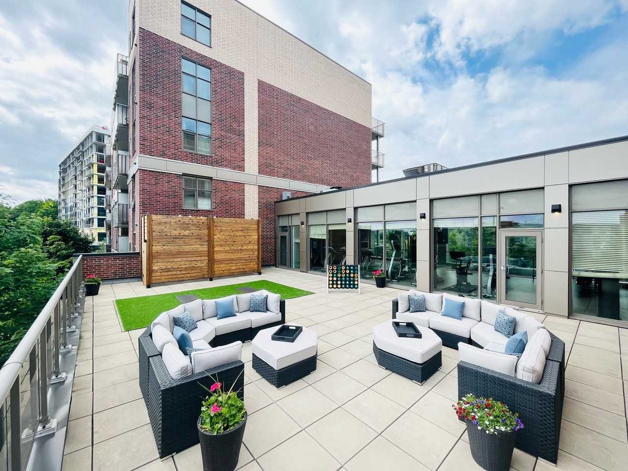 Residences at Kanata Lakes - Photo 6 of 9