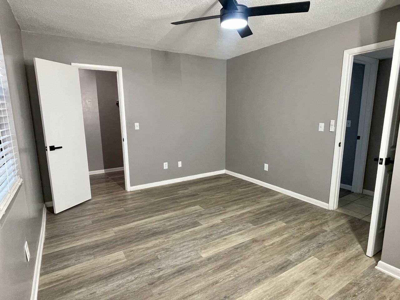 209 Apache Drive - Photo 2 of 18