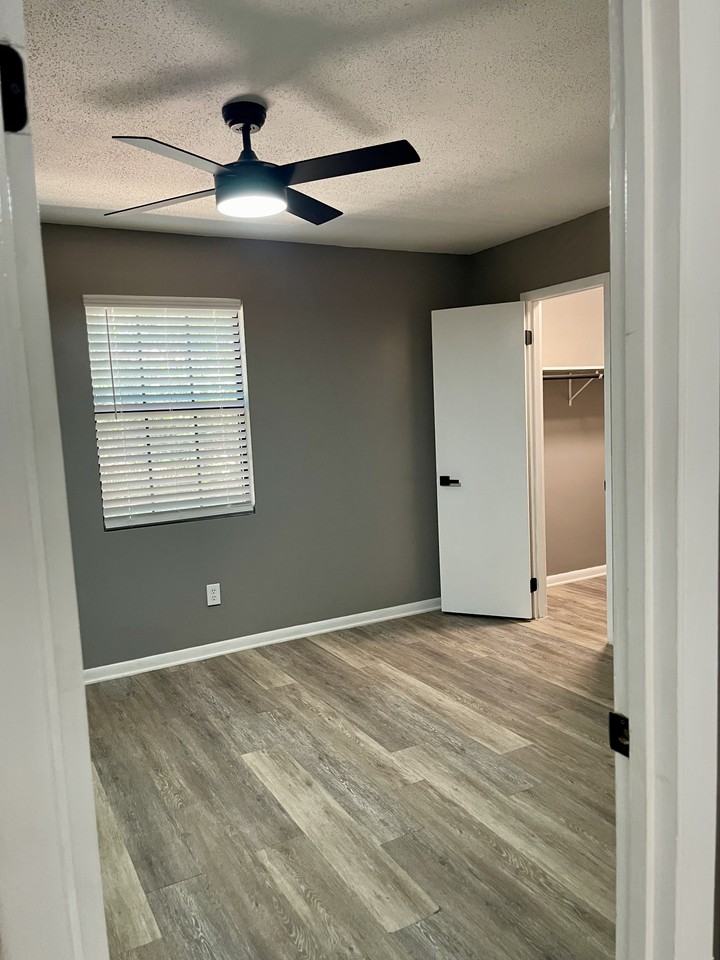 209 Apache Drive - Photo 4 of 18