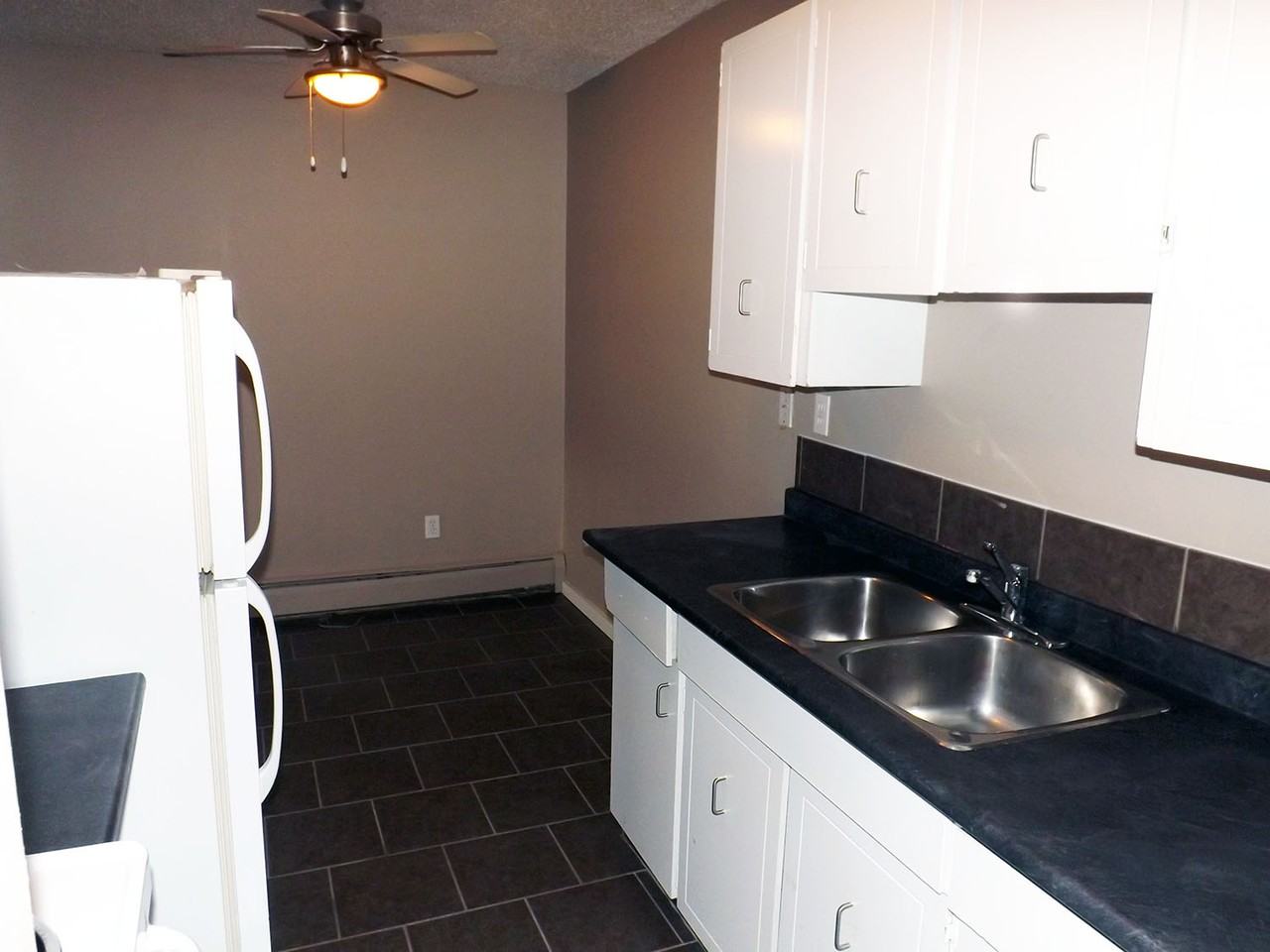 Washington Court - Photo 6 of 8