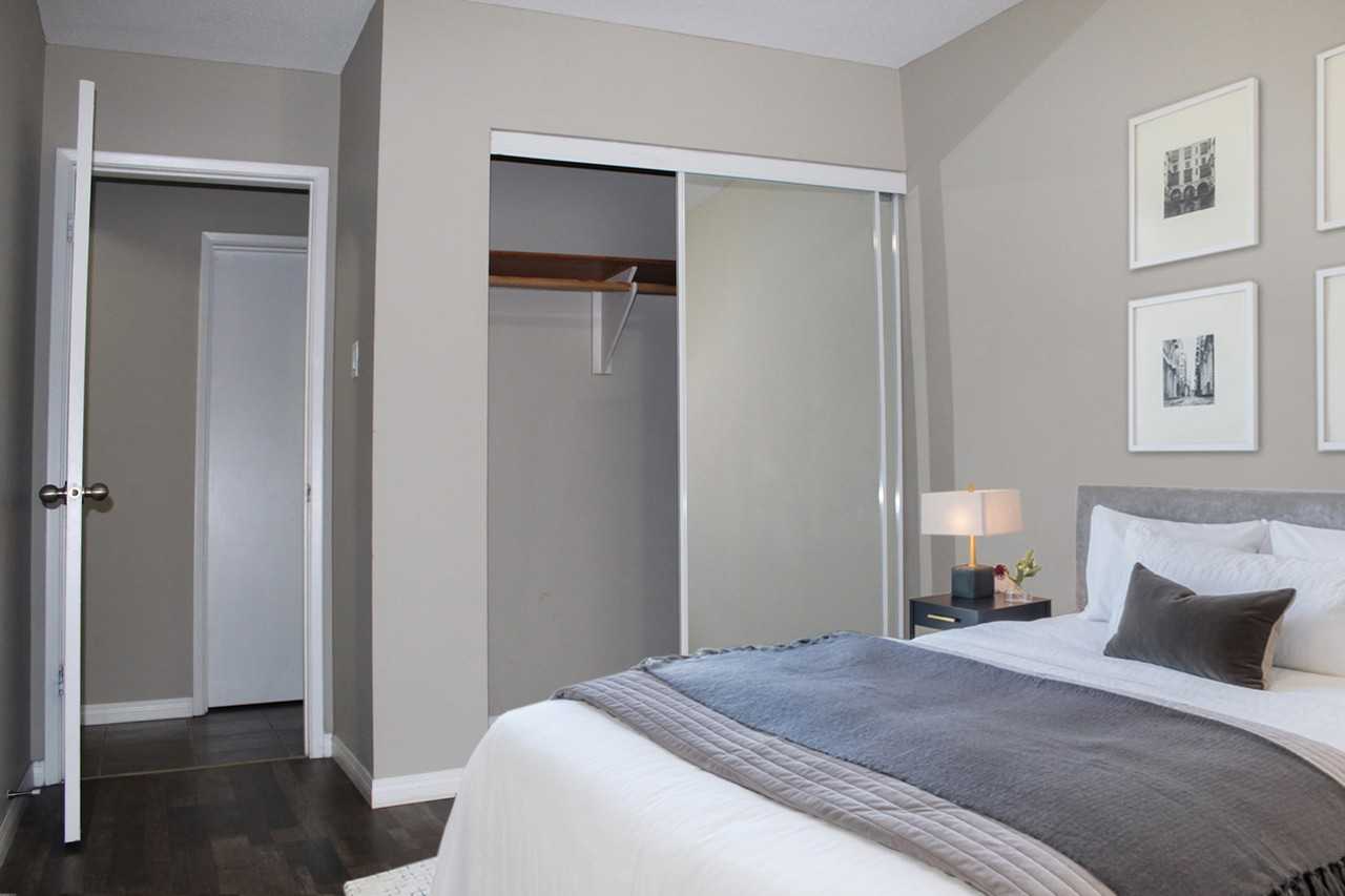 King Edward Apartments - Photo 3 of 6