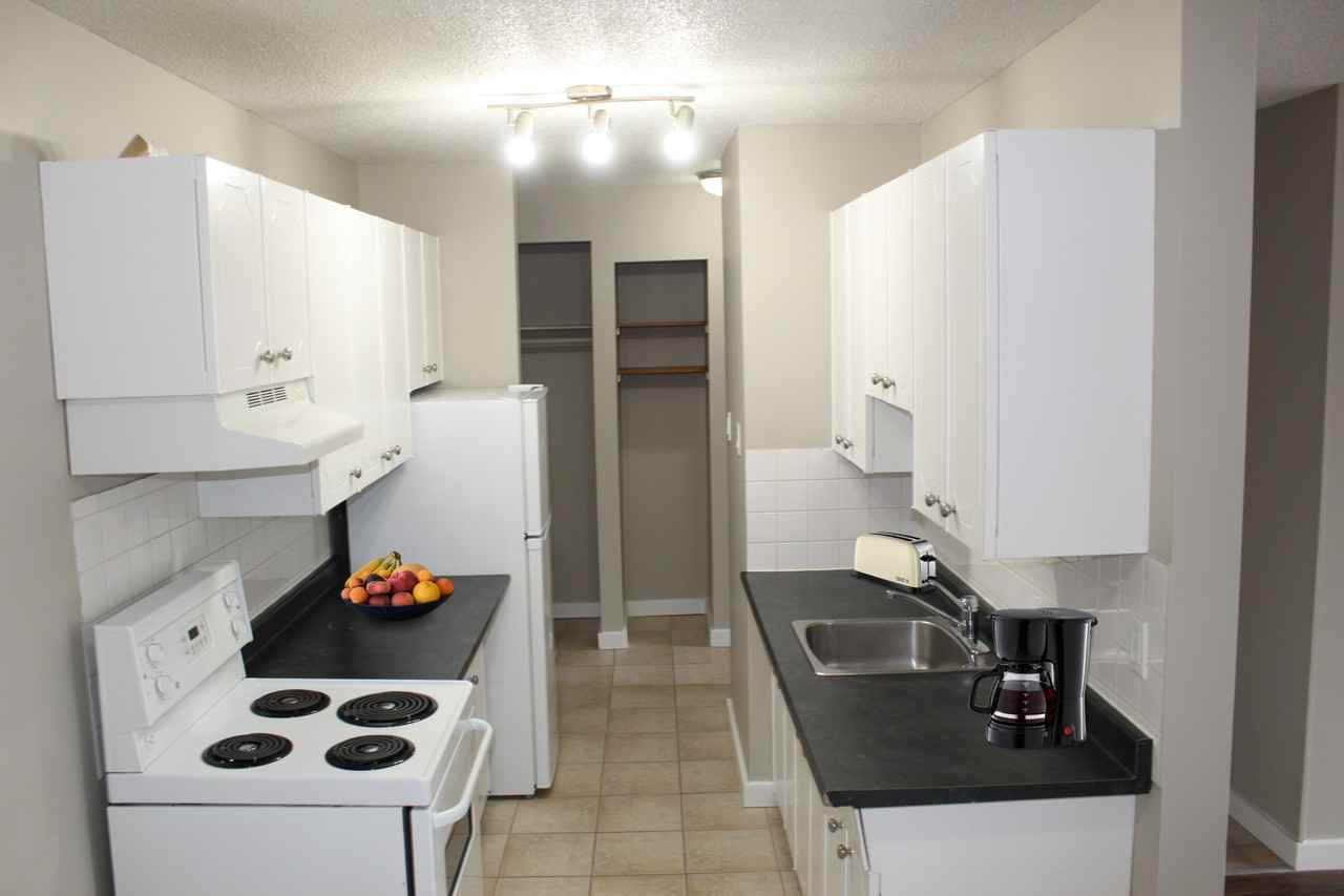 King Edward Apartments - Photo 4 of 6