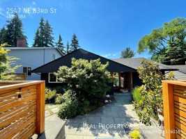 featured image of 2547 Ne 83rd St
