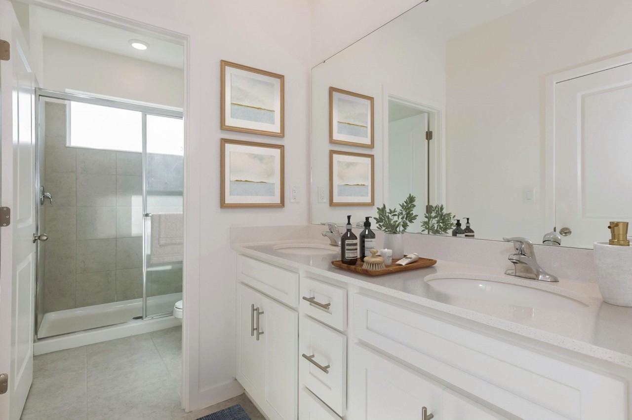 1527 Tristar Dr - Photo 4 of 37