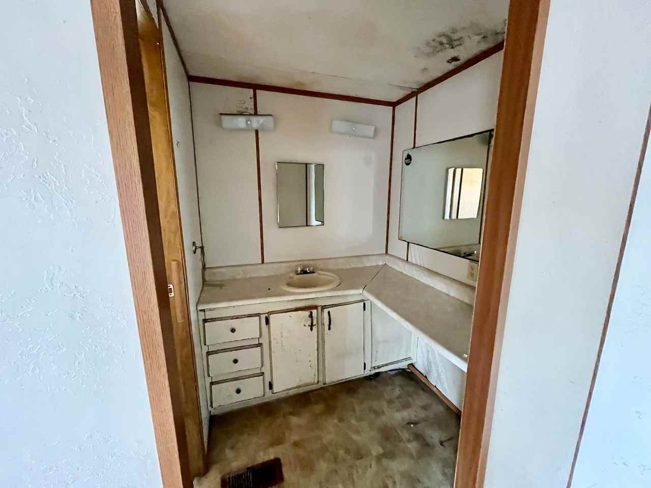 Holiday City - Photo 7 of 10