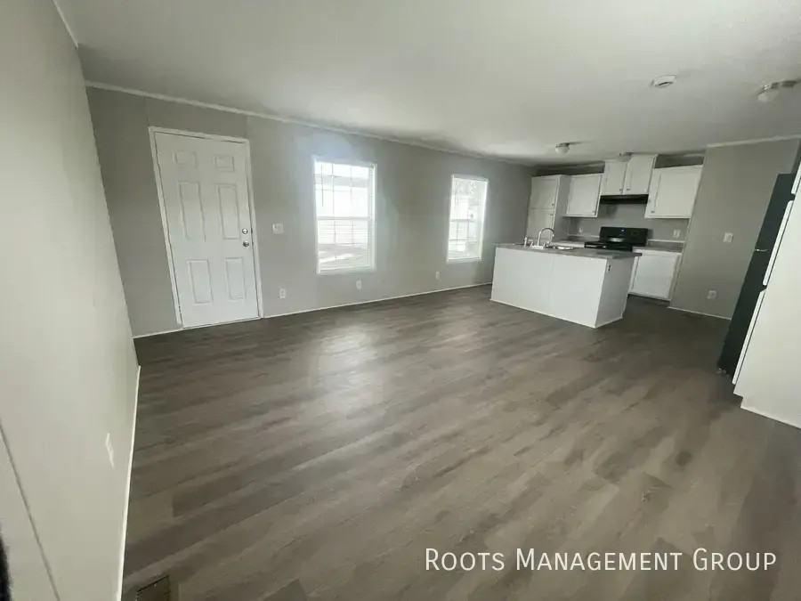 26 Locust St #26 - Photo 4 of 21