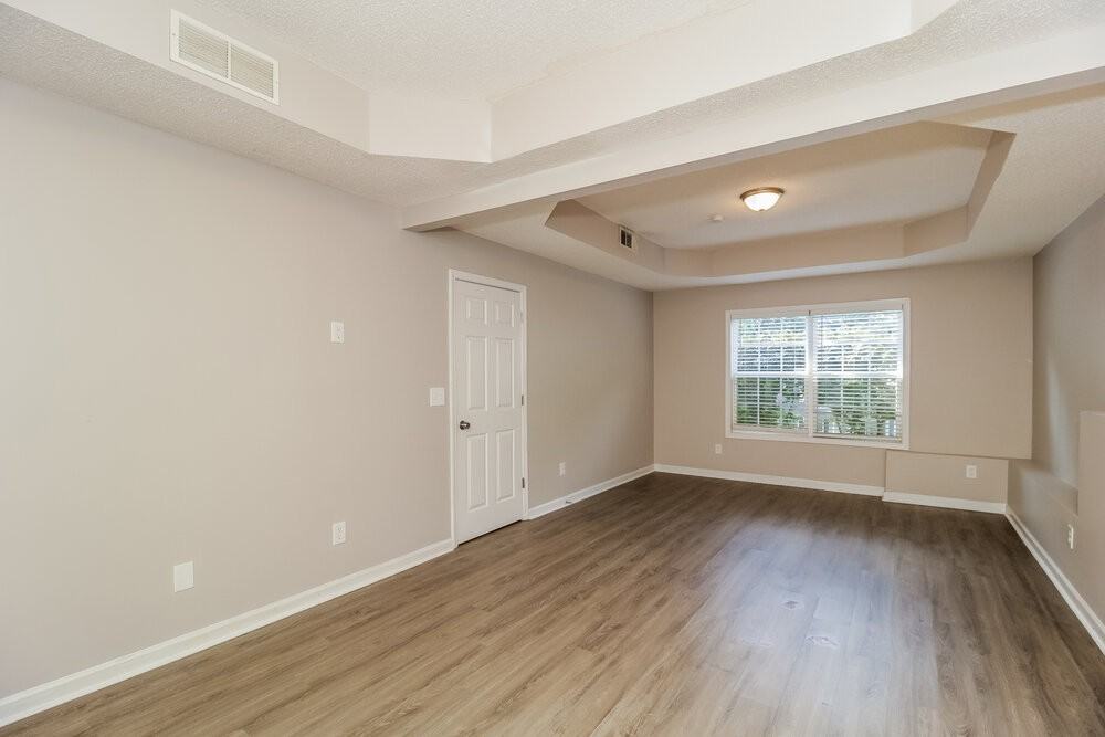 7336 Westwood Ln - Photo 4 of 17