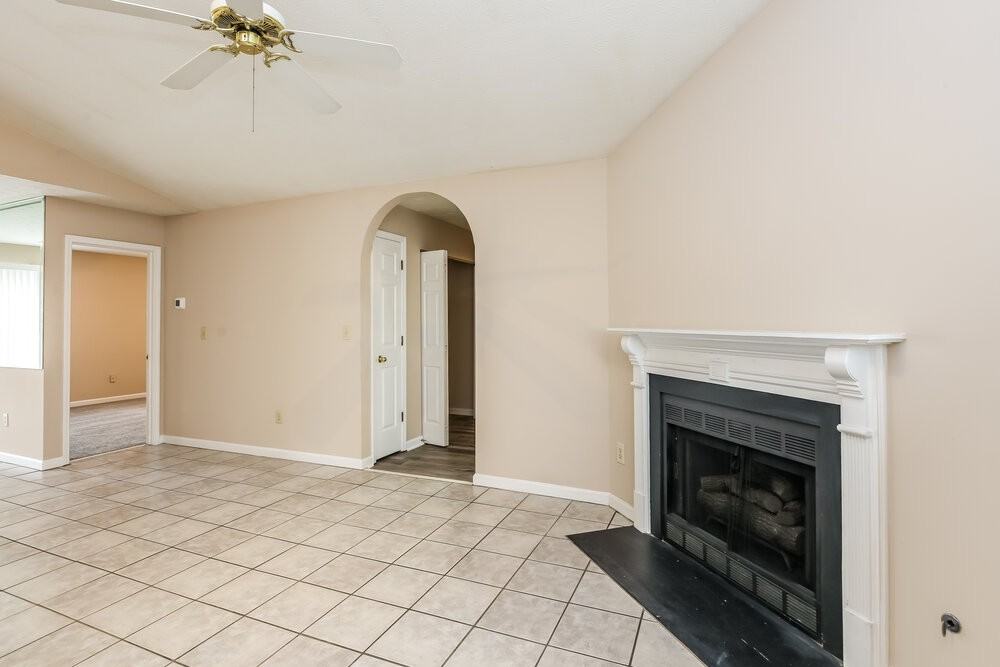 4008 Sidney Lanier Blvd - Photo 4 of 19