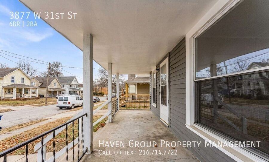 3877 W 31st St - Photo 3 of 31