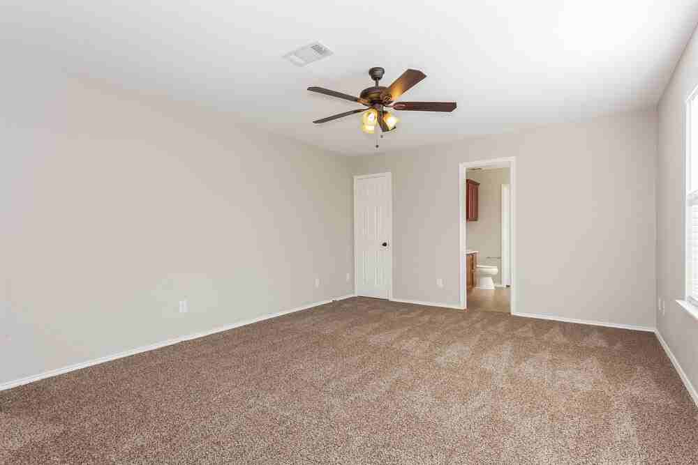 5828 Ridge Lake Dr - Photo 4 of 16