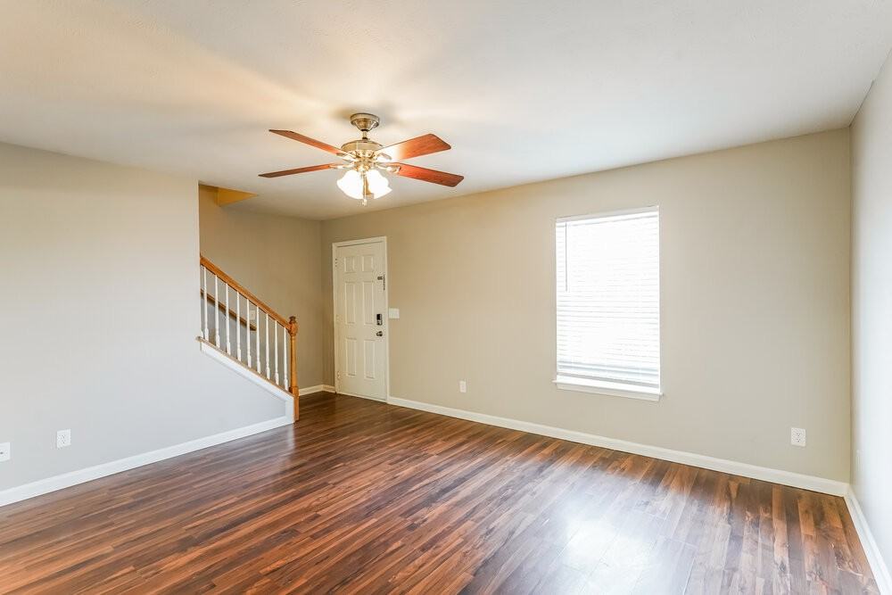 143 Howard Woody Dr - Photo 4 of 17