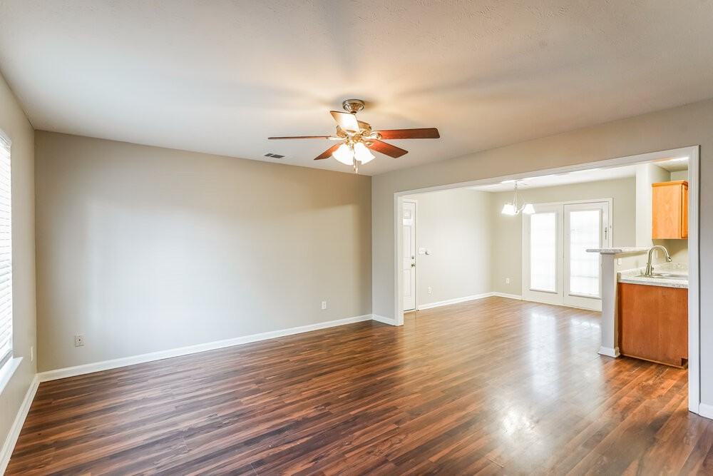 143 Howard Woody Dr - Photo 5 of 17