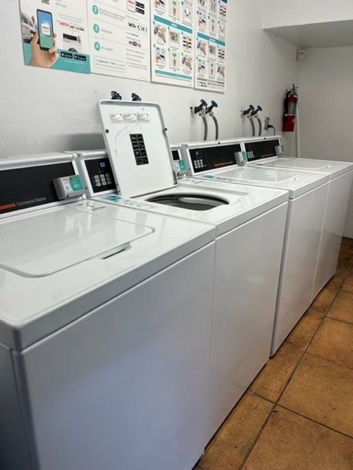 Dixie Realty LLC - Photo 3 of 49