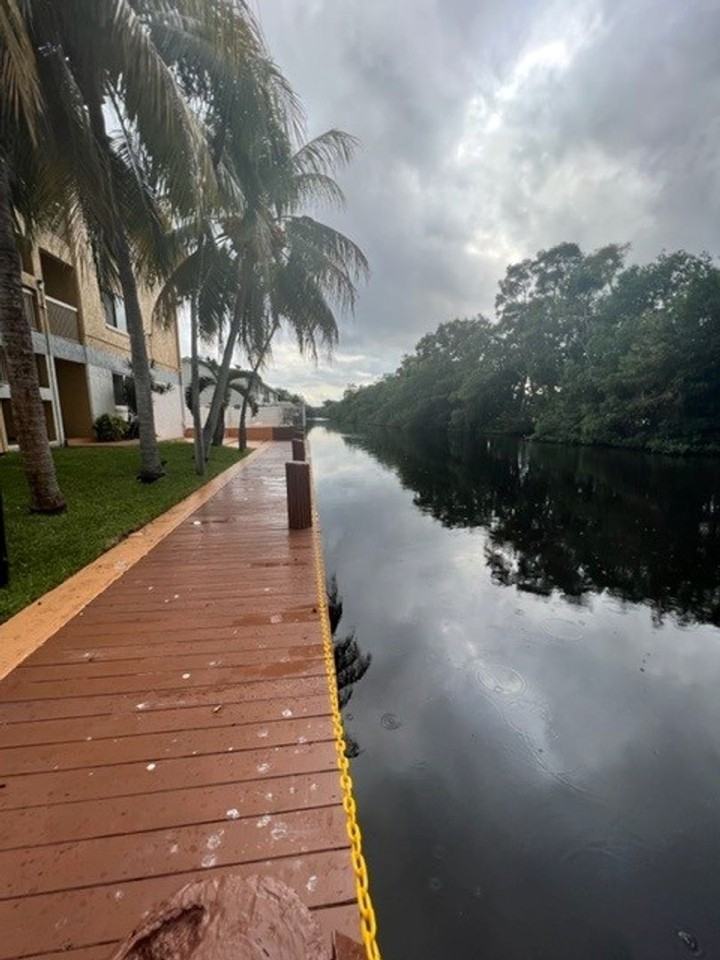 Dixie Realty LLC - Photo 5 of 49