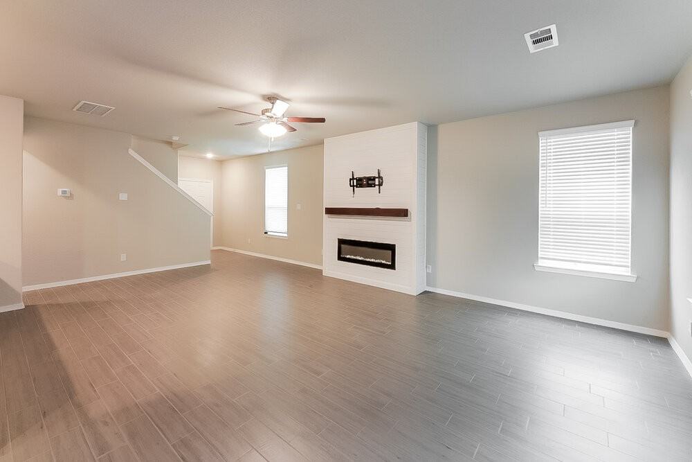 25542 Valverdant Ct - Photo 6 of 17