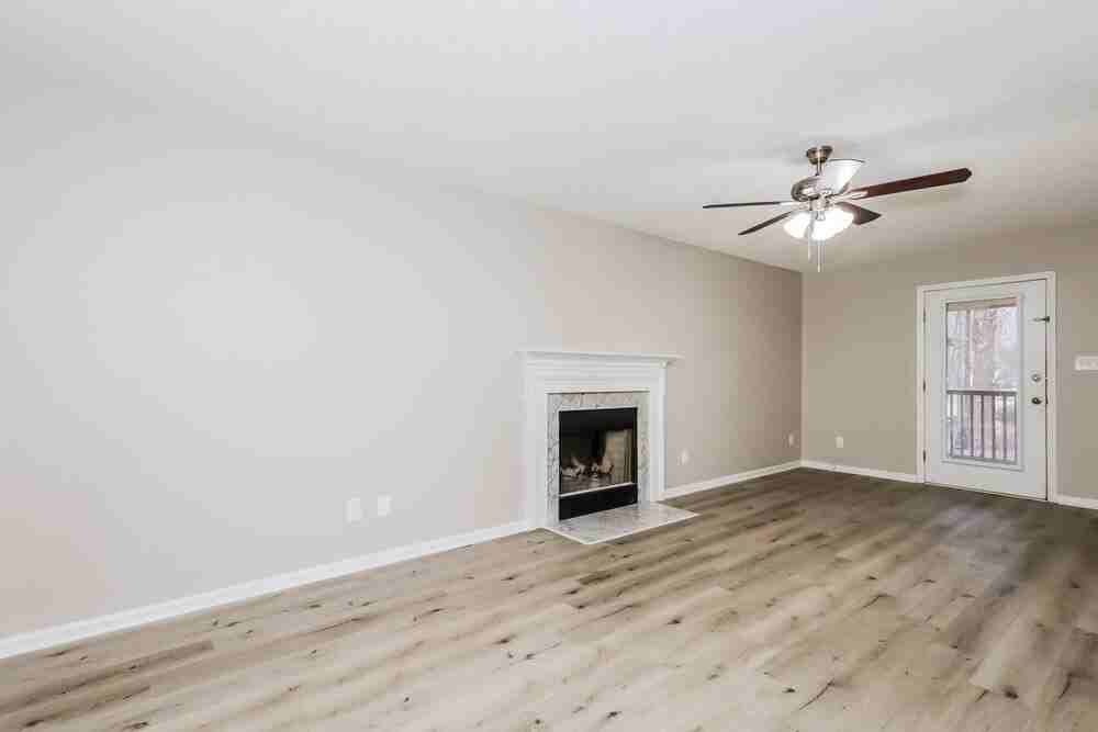 124 Hocutt Dr - Photo 5 of 17