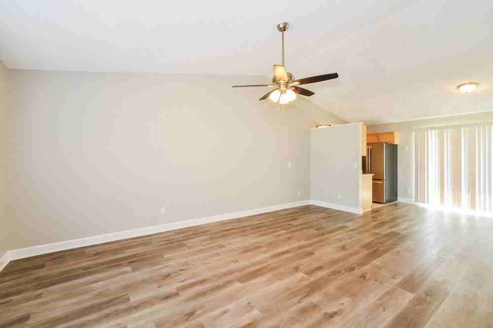 426 Iowa Woods Cir E - Photo 3 of 14