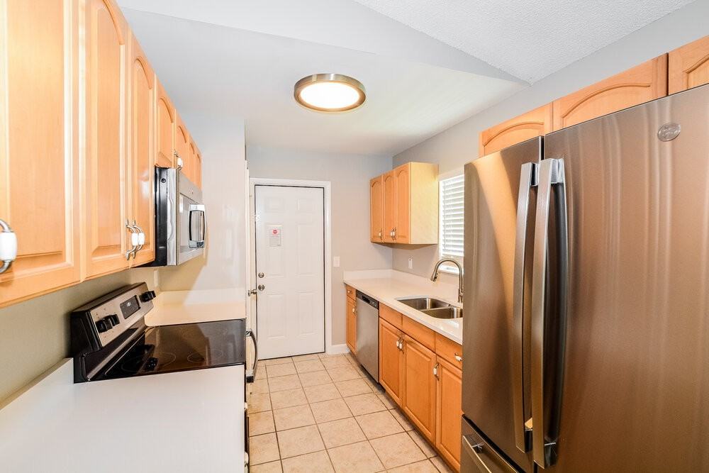 426 Iowa Woods Cir E - Photo 7 of 14