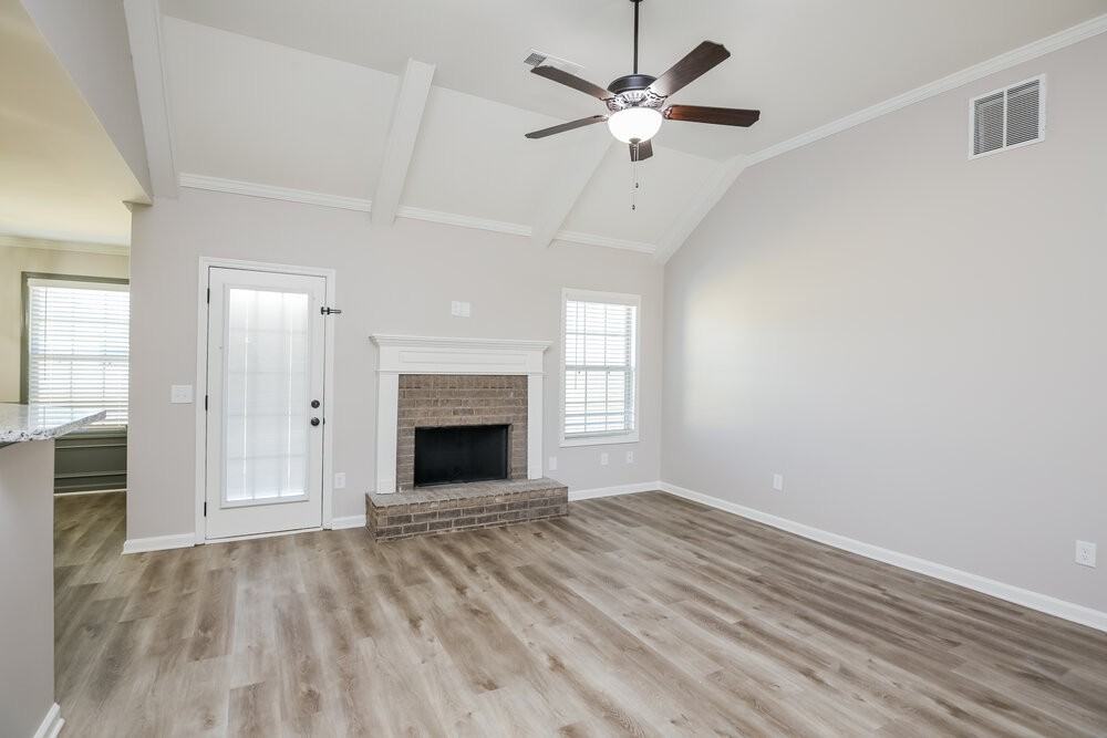 844 Pinnacle Dr - Photo 5 of 17