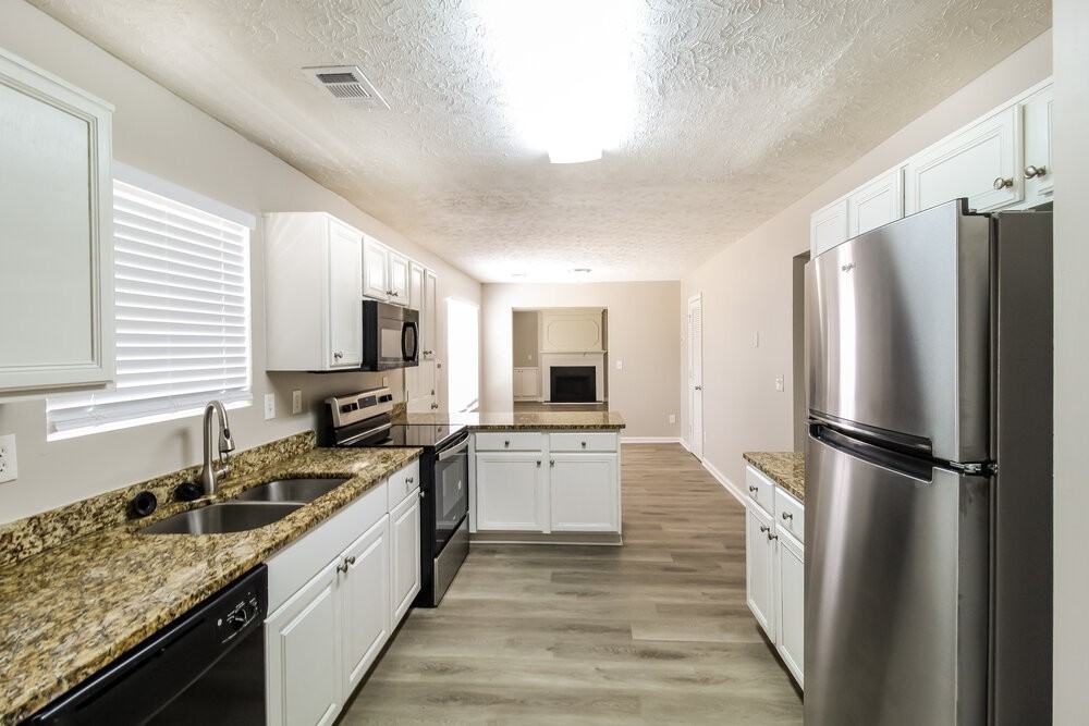 6583 Carriage Ln - Photo 6 of 20