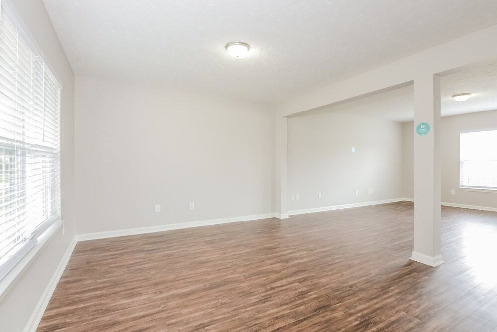1267 Constitution Dr - Photo 4 of 20