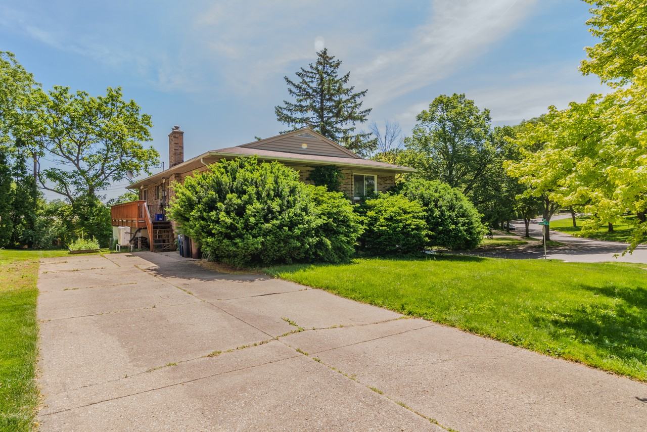 1490 Bemidji Dr #1490 - Photo 3 of 27