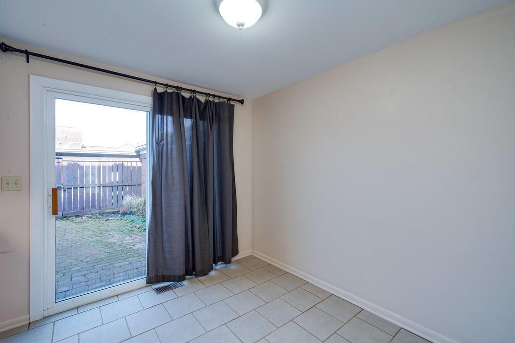 1123 Charleston Ct #1123 - Photo 4 of 29