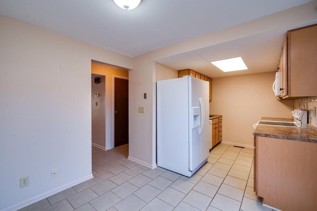 1123 Charleston Ct #1123 - Photo 7 of 29