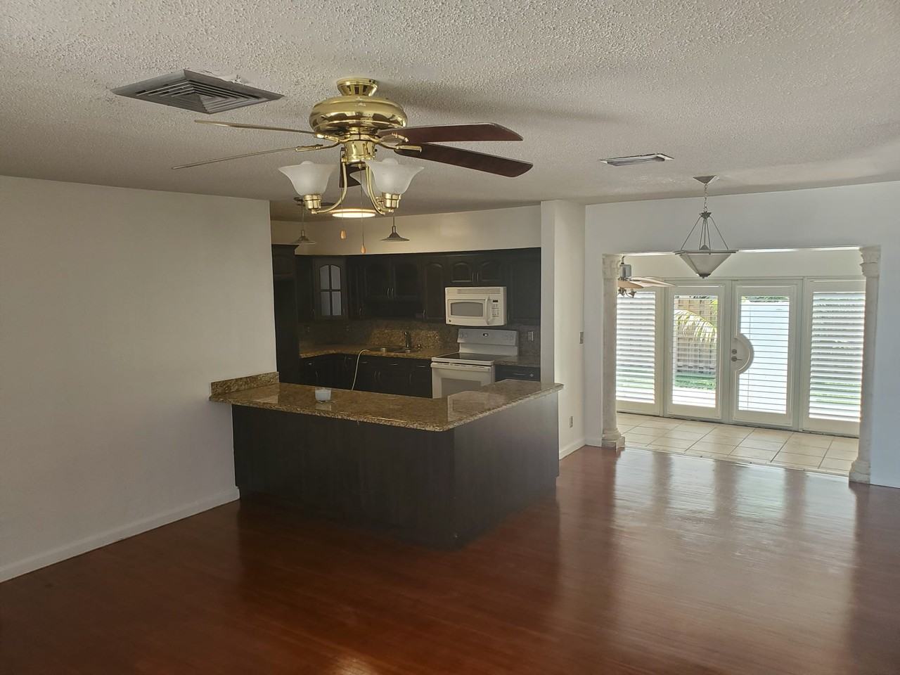 931 N 74th Way #NA - Photo 3 of 10