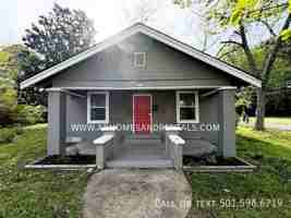 featured image of 213 N Hickory St