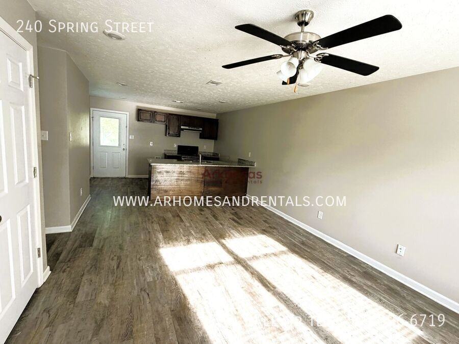 240 Spring St - Photo 3 of 12