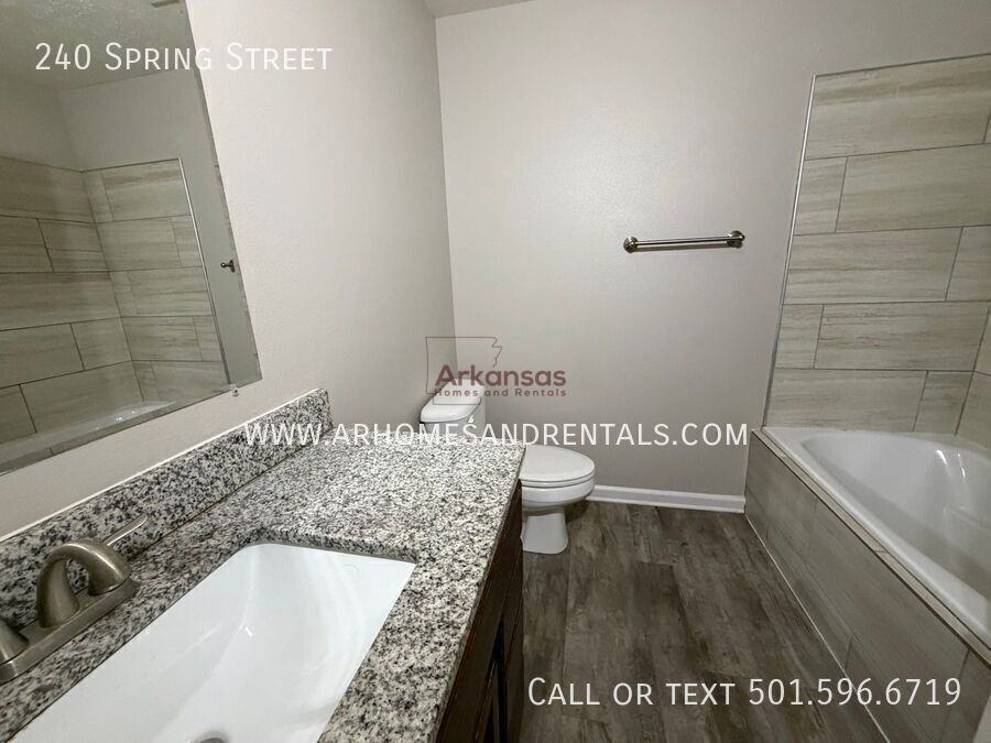 240 Spring St - Photo 6 of 12