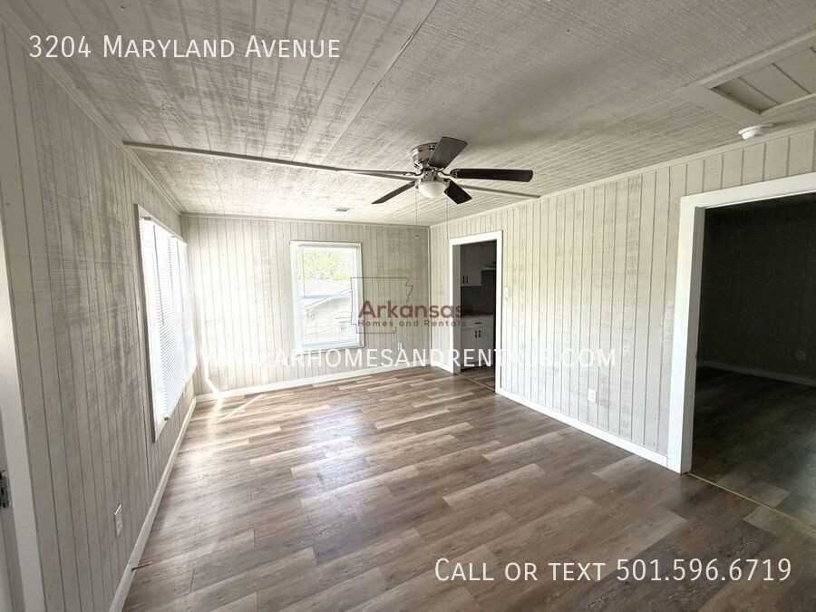 3204 Maryland Ave - Photo 2 of 9