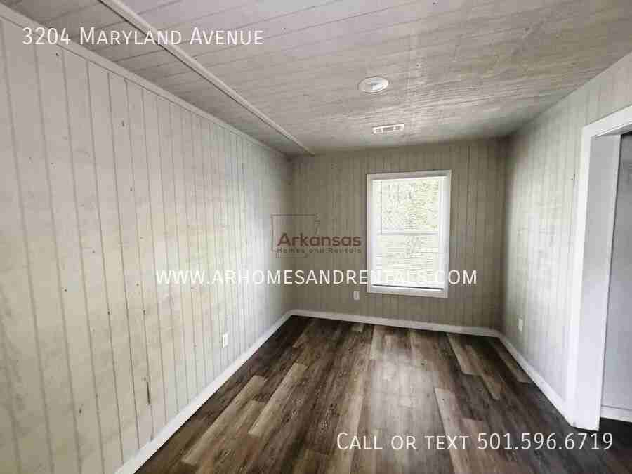 3204 Maryland Ave - Photo 5 of 9