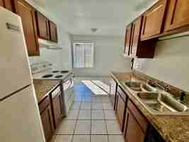 featured image of 2811 Golfside Rd