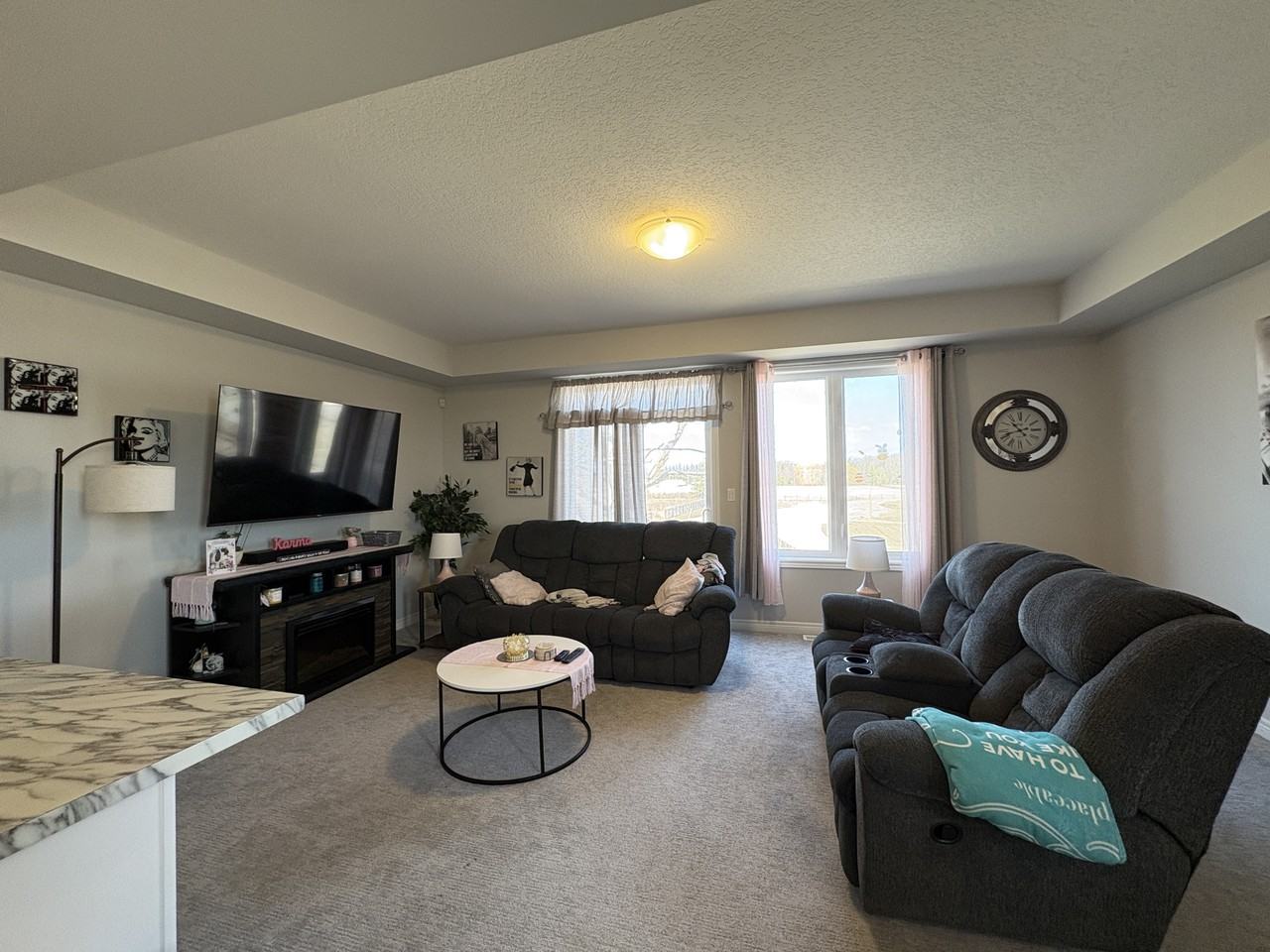 79 Lloyd Davies Way - Photo 7 of 27