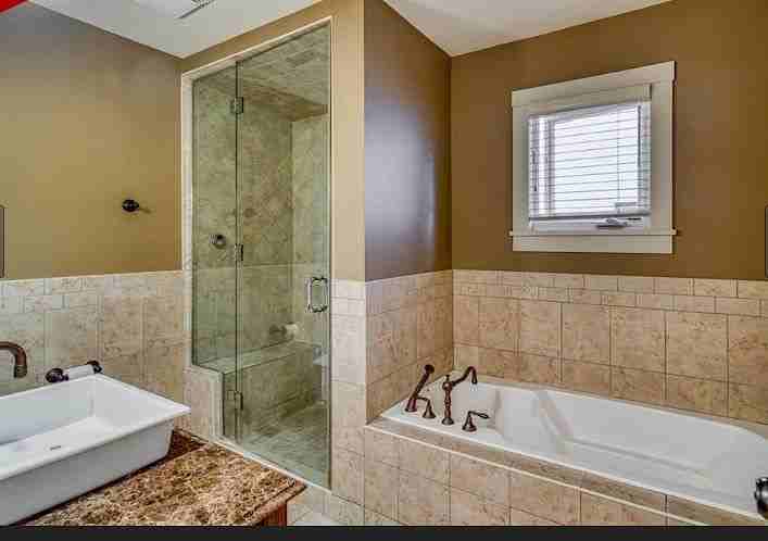 2831 13 Ave Nw - Photo 7 of 25