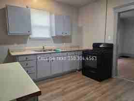 149 Rhodes Ave - Photo 1 of 1