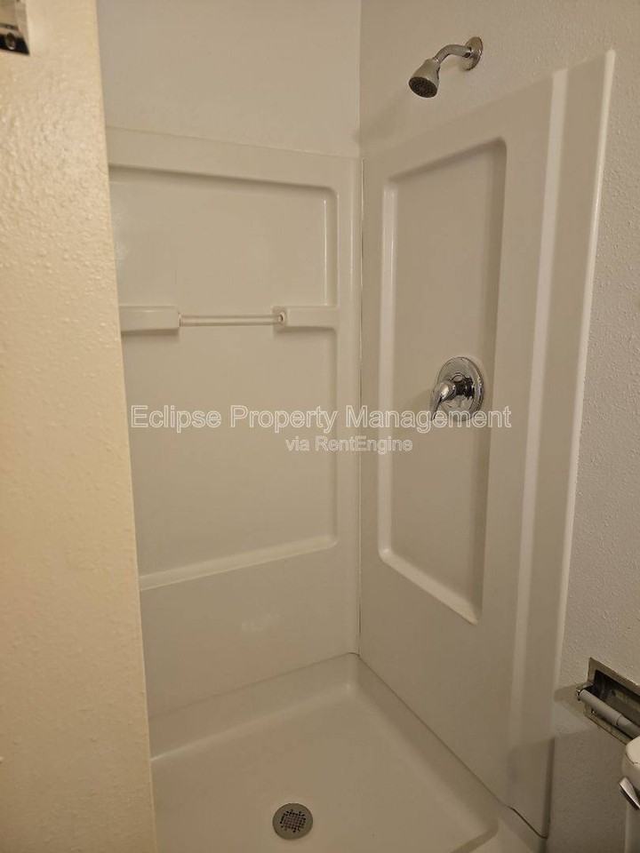 2211 Vigil Way #4 - Photo 5 of 10