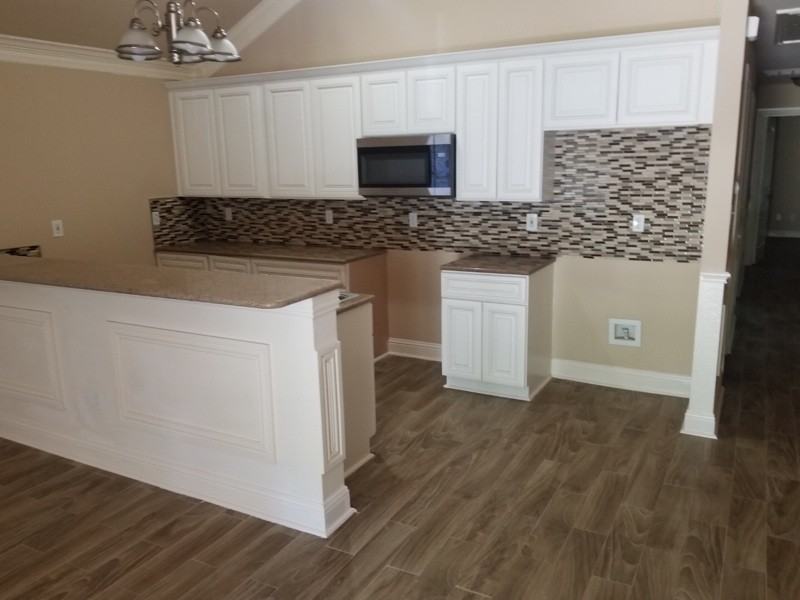 432 Hart St - Photo 5 of 14