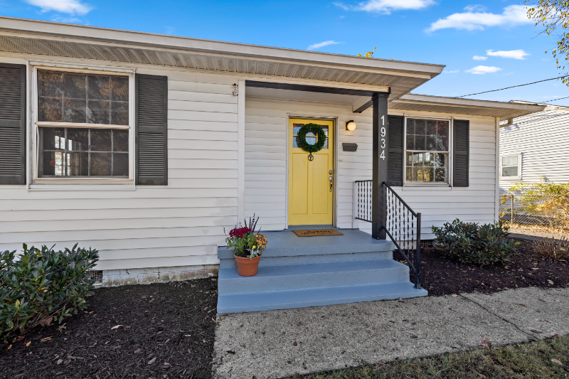 1934 Fine Ave - Photo 2 of 16