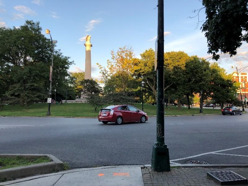 2556 N Kedzie Blvd - Photo 4 of 31