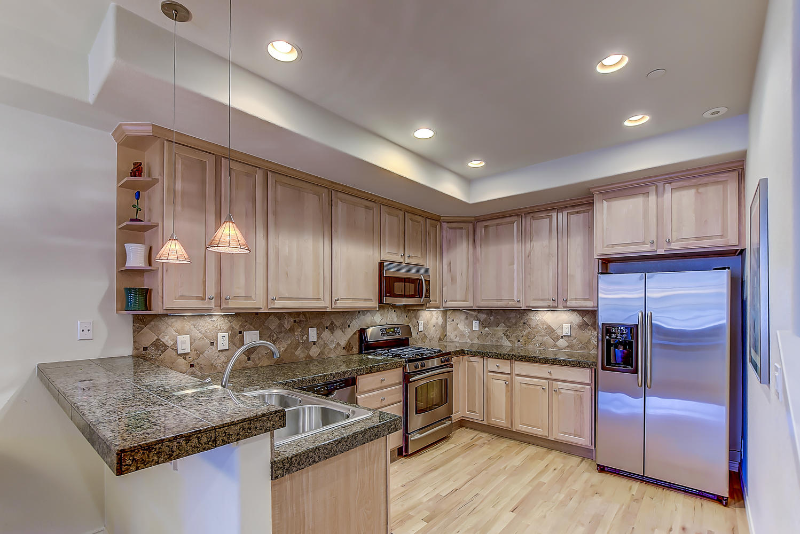 440 Laramie Blvd - Photo 2 of 32