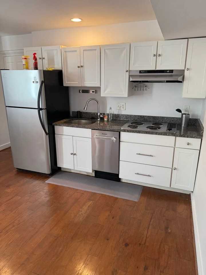 1937 Gough St #B - Photo 5 of 13