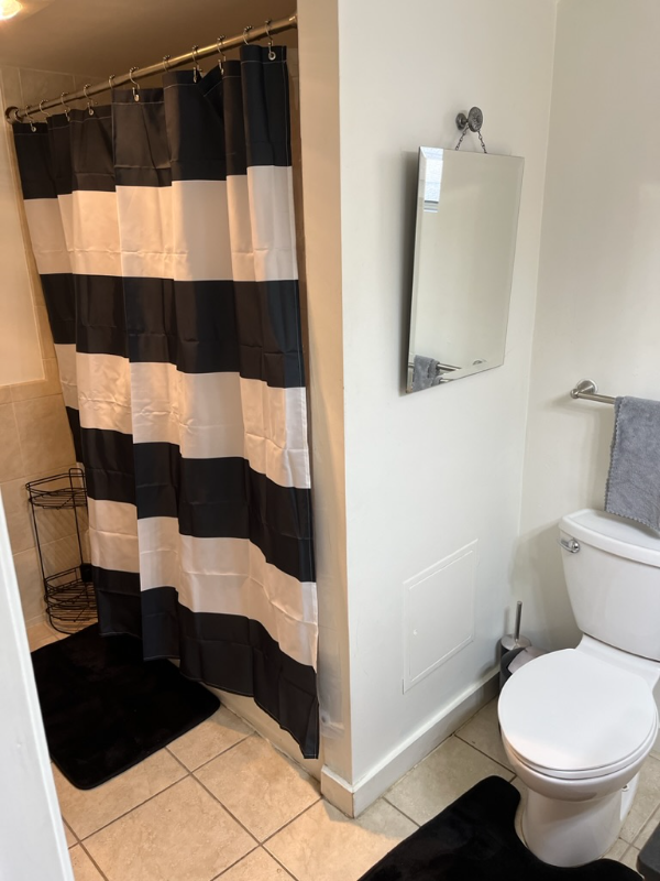 1937 Gough St #B - Photo 6 of 13