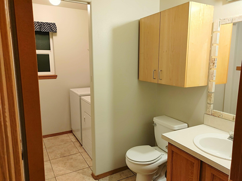 1821 Fairview St Ne - Photo 3 of 10