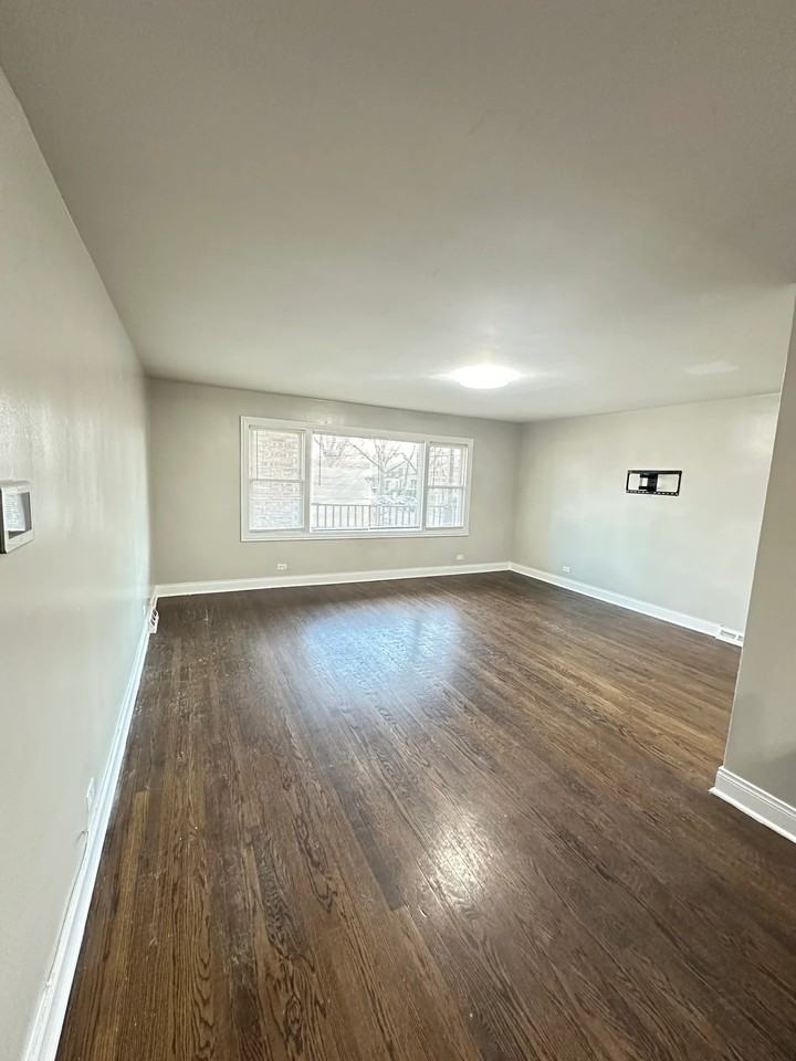 2623 W 79th St #2A - Photo 4 of 19