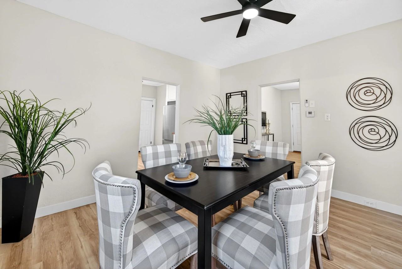 6973 Winona Ave - Photo 5 of 16