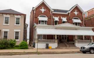 featured image of 1660 Iowa St #1-2